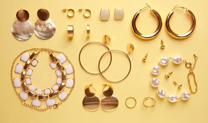 How to Start Your Own Jewelry Business in 2026